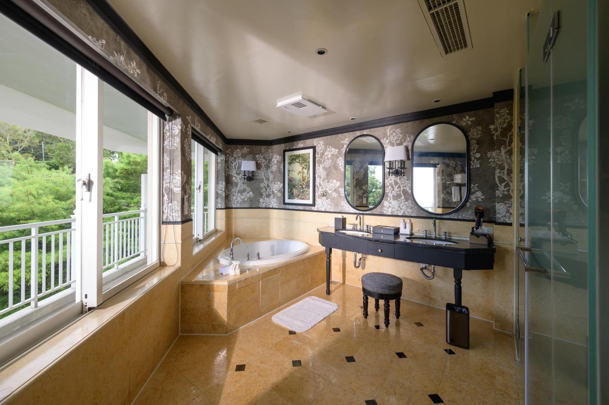 Hualien Farglory Hotel Yanliau Номер фото A bathroom in a hotel